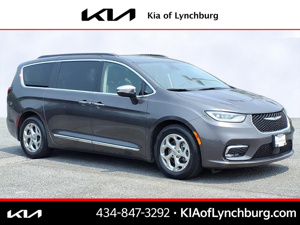 Gray (Granite Crystal Metallic Clearcoat) 2023 Chrysler Pacifica Minivan Front-Wheel Drive 9-Speed Automatic