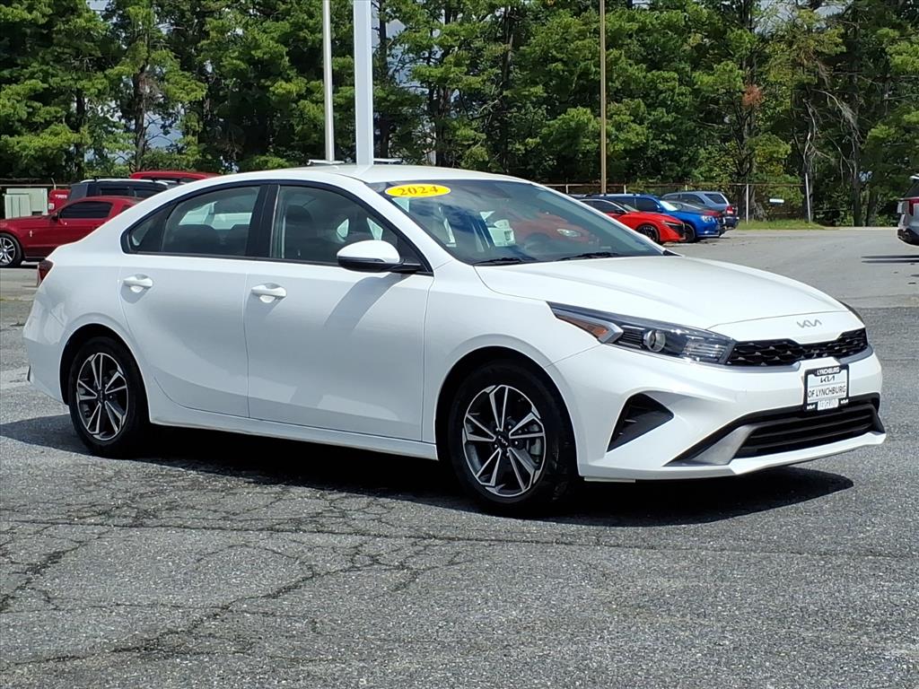 2024 Kia Forte LXS FWD