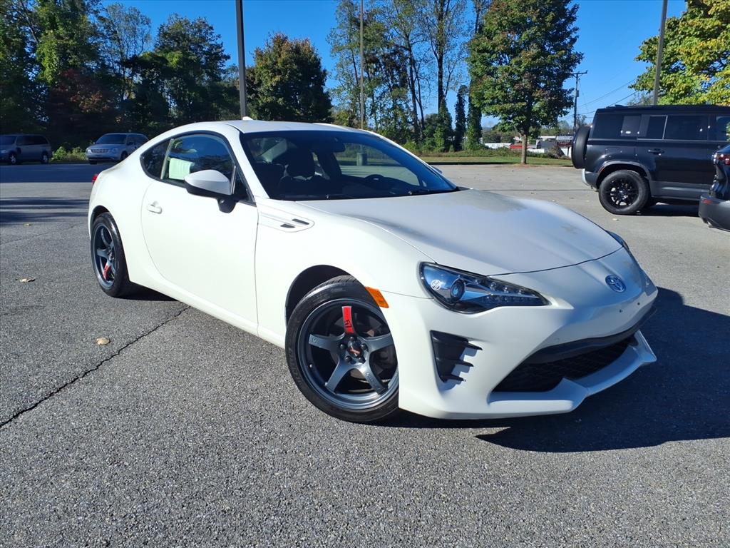 2017 Toyota GR86 Coupe