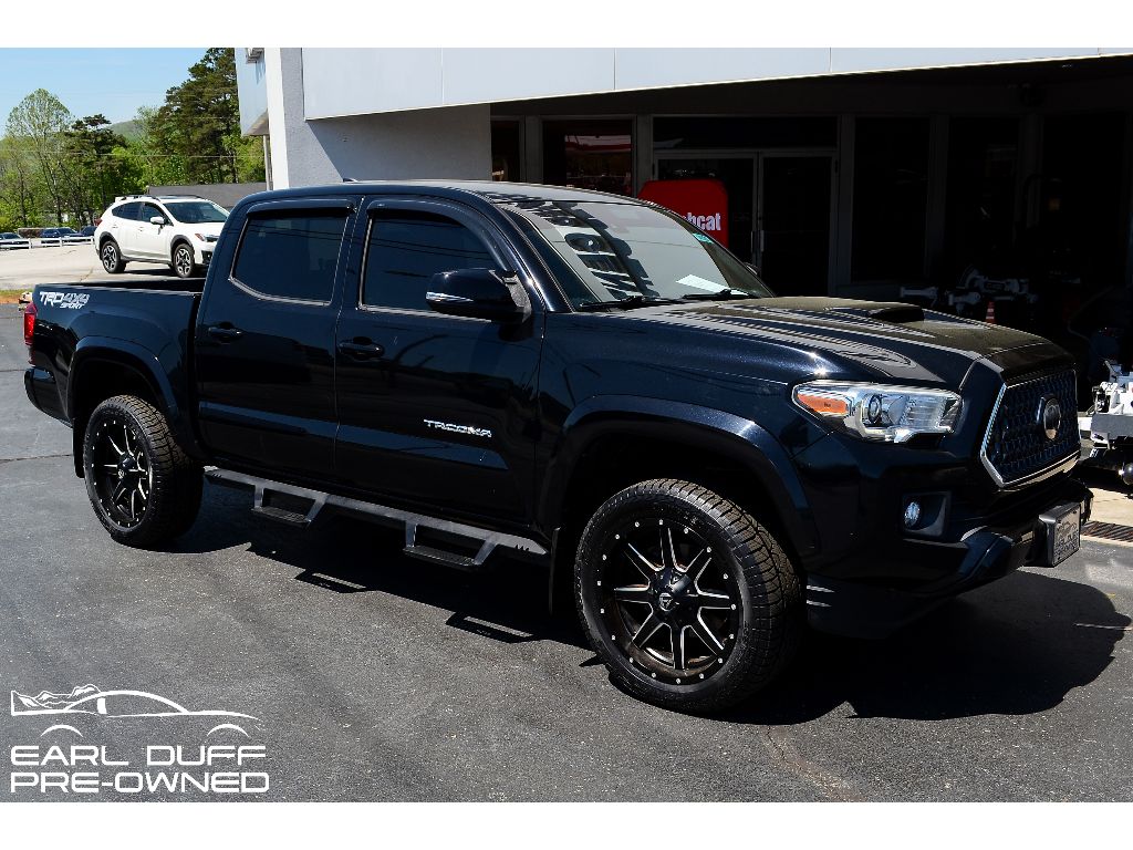 Midnight Black Metallic 2018 Toyota Tacoma TRD Sport Double Cab 4WD Pickup Truck Four-Wheel Drive 6-Speed Automatic