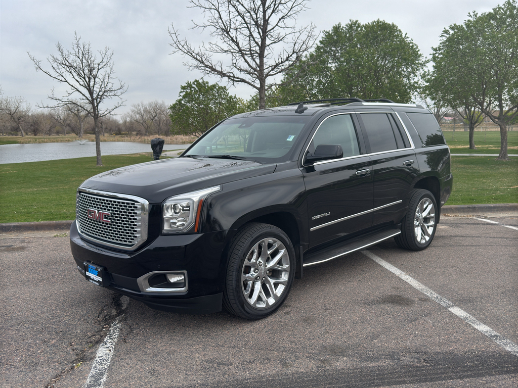 Onyx Black 2017 GMC Yukon Denali 4WD SUV / Crossover Four-Wheel Drive 8-Speed Automatic