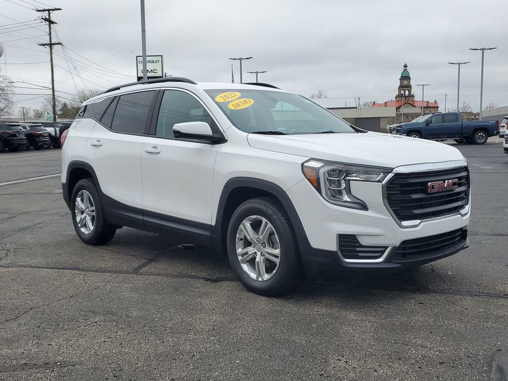 View vehicle photo 2