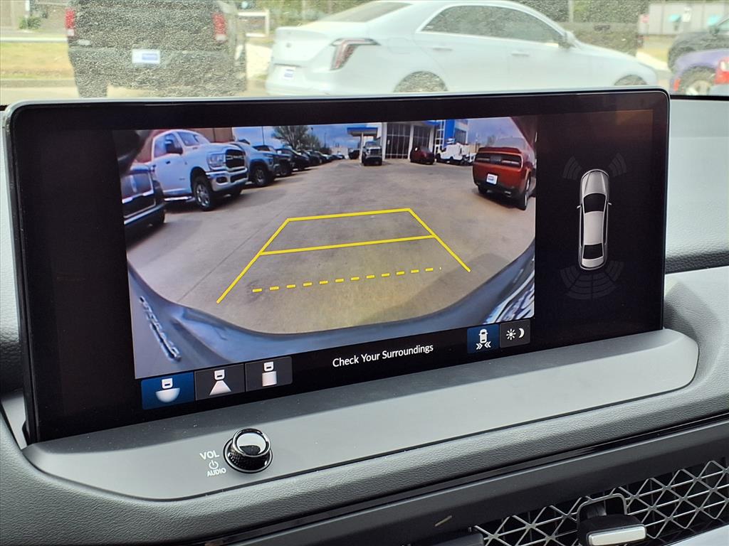 View vehicle photo 5