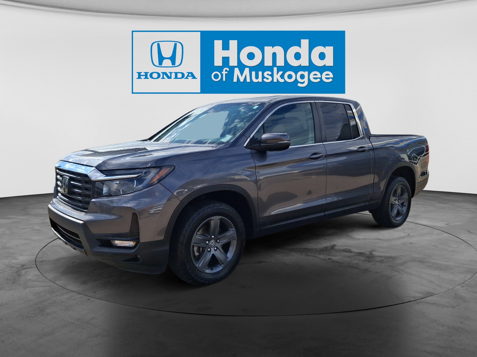 Gray (Modern Steel Metallic) 2023 Honda Ridgeline Pickup Truck All-Wheel Drive 9-Speed Automatic