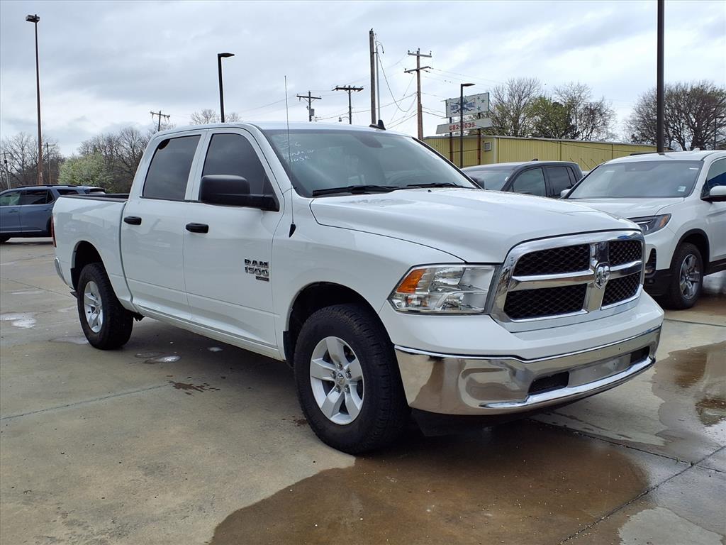 2023 RAM 1500 Classic SLT Crew Cab 4WD
