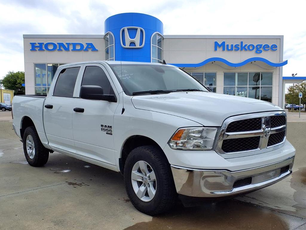 2023 RAM 1500 Classic SLT Crew Cab 4WD