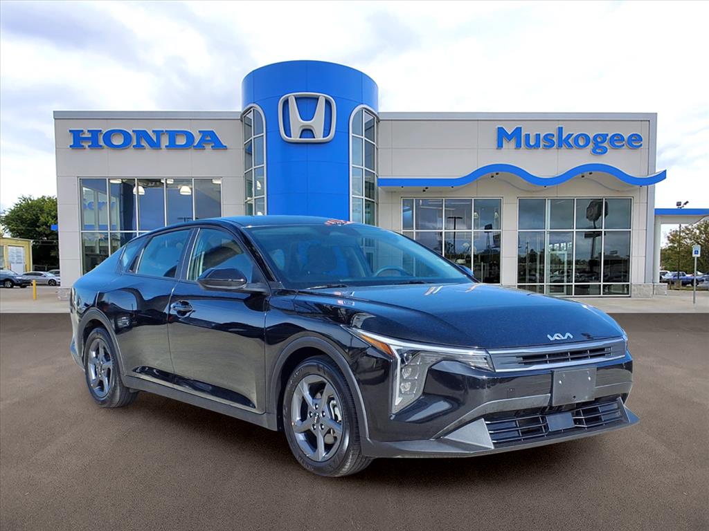 2025 Kia K4 LXS FWD