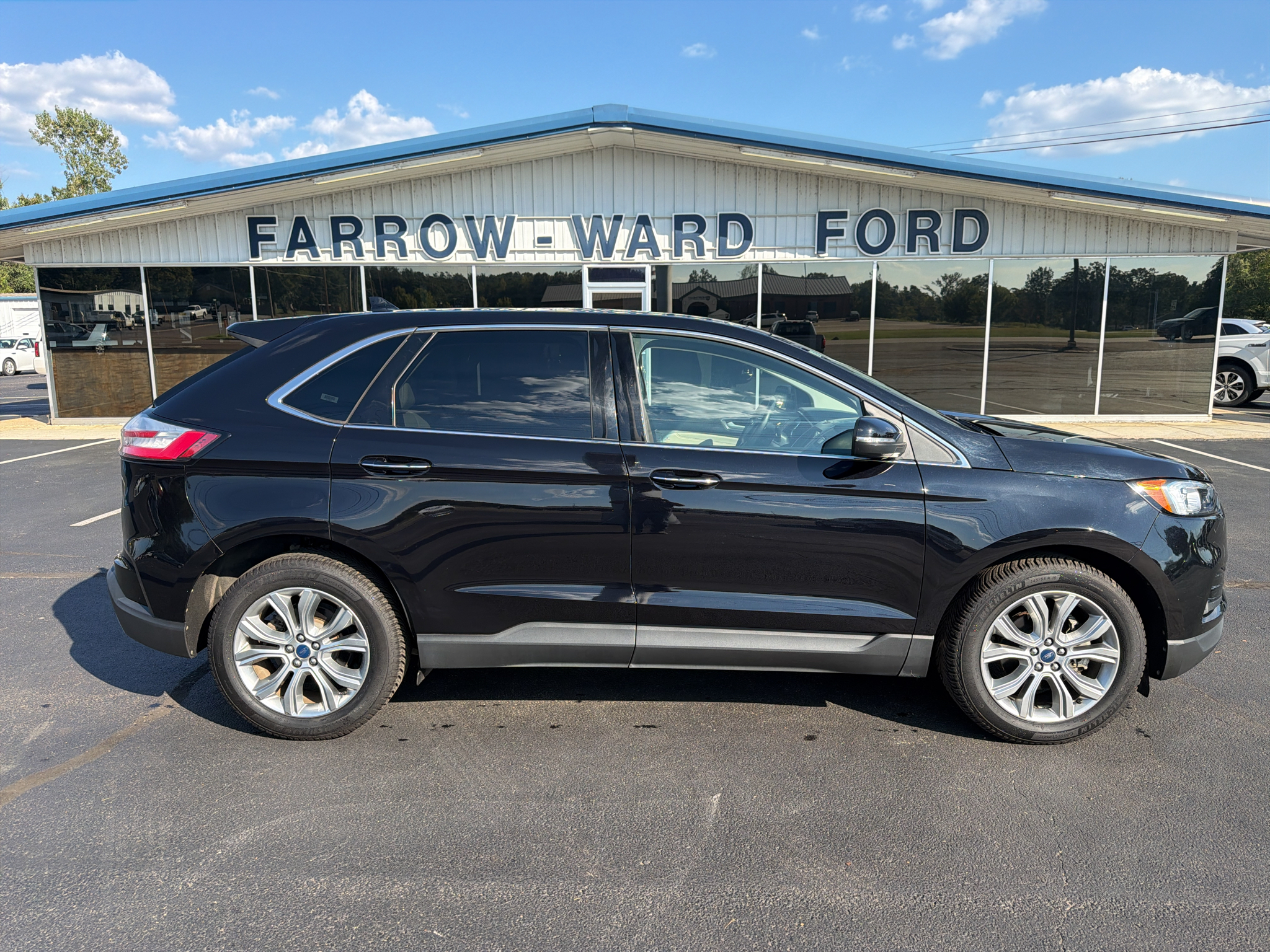2019 Ford Edge Titanium FWD
