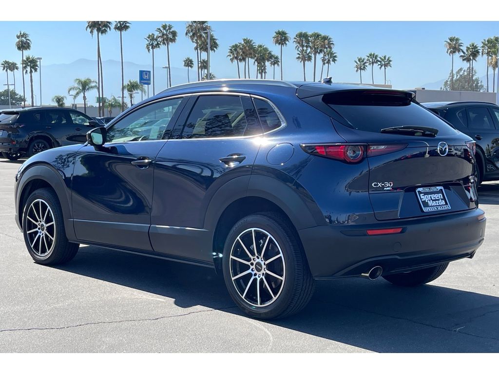 View vehicle photo 4