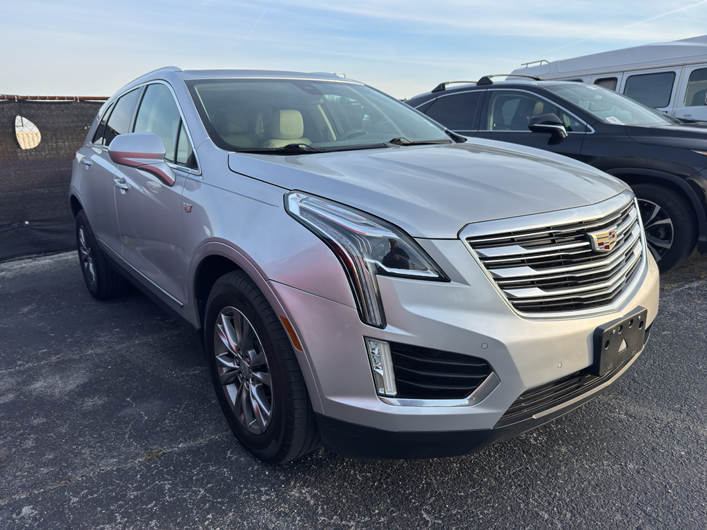 Radiant Silver Metallic 2019 Cadillac XT5 Premium Luxury AWD SUV / Crossover Four-Wheel Drive 8-Speed Automatic