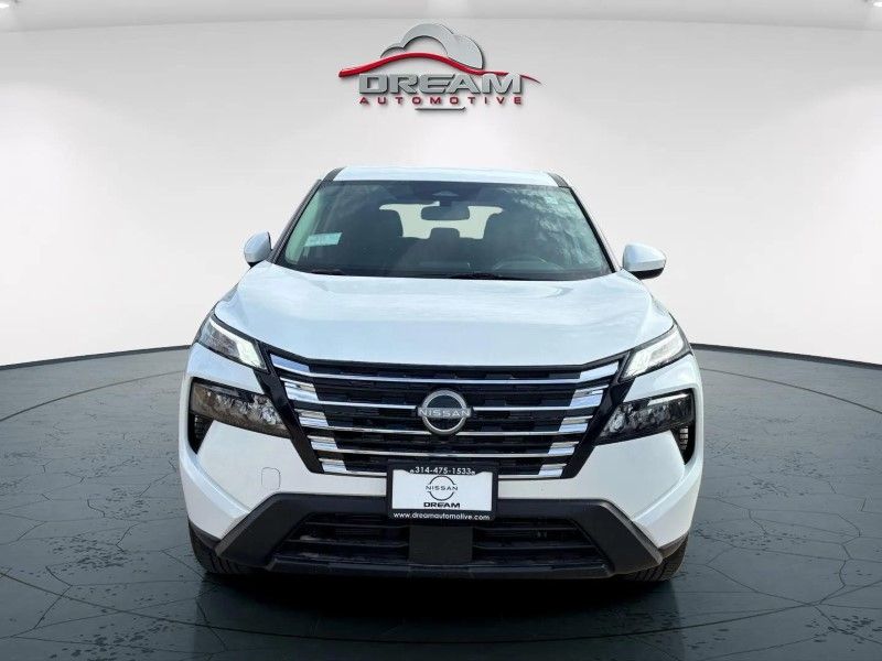 2025 Nissan Rogue SV photo 2
