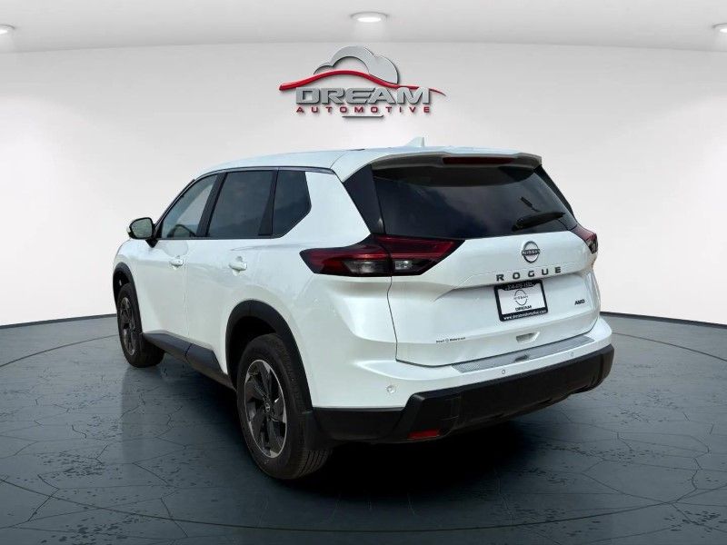 2025 Nissan Rogue SV photo 4