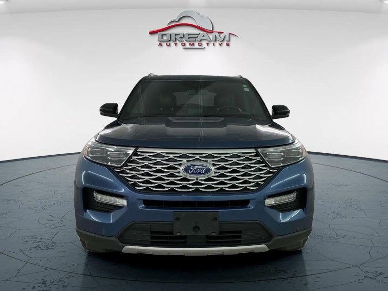 2020 Ford Explorer Platinum photo 2