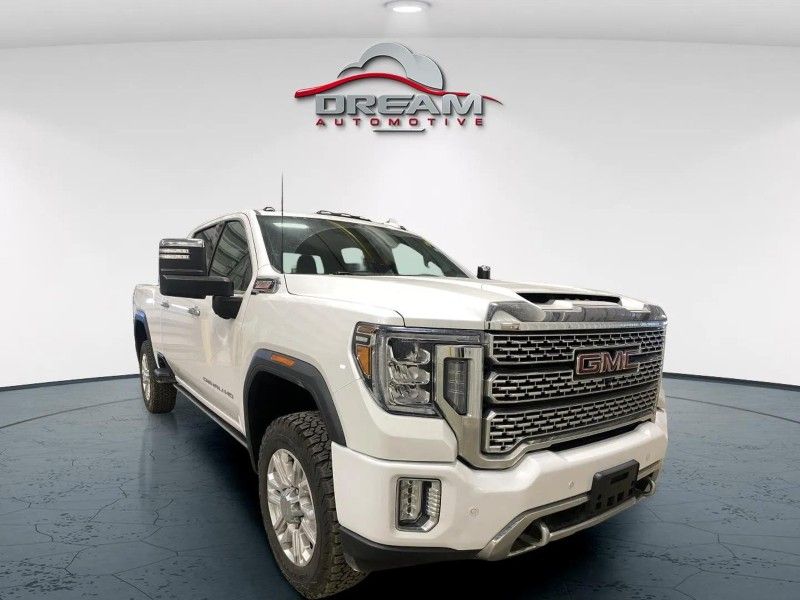2015 GMC Sierra 2500HD Denali Crew Cab SB 4WD