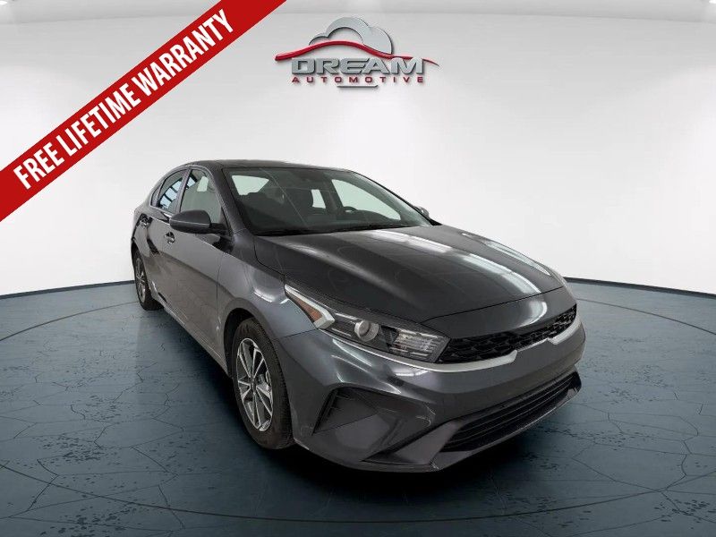 2024 Kia Forte LXS FWD