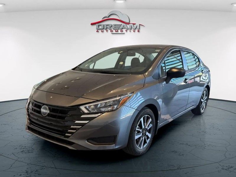 2025 Nissan Versa S photo 3