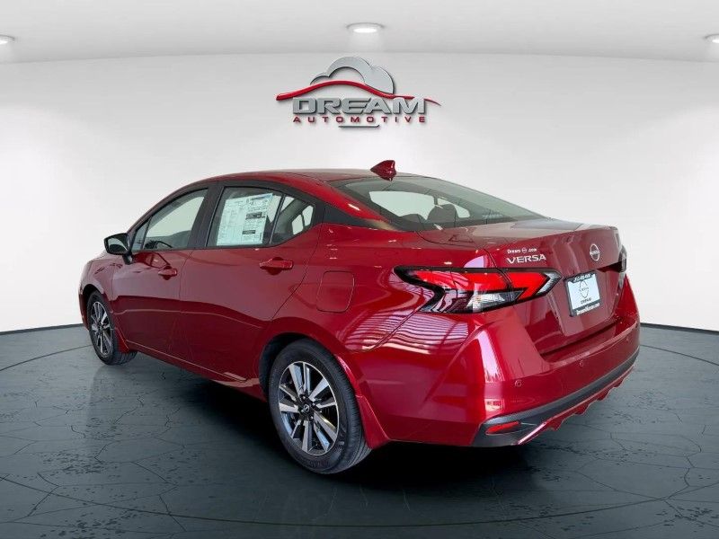 2025 Nissan Versa SV photo 4