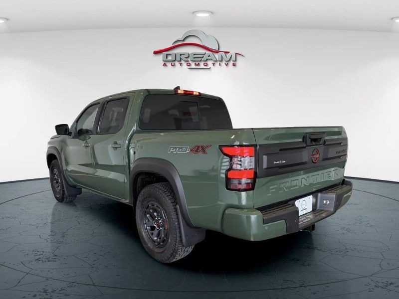 2025 Nissan Frontier PRO-4X photo 4