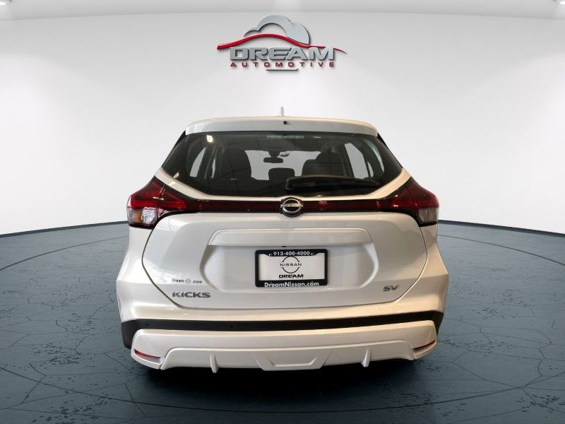 2024 Nissan Kicks SV photo 4