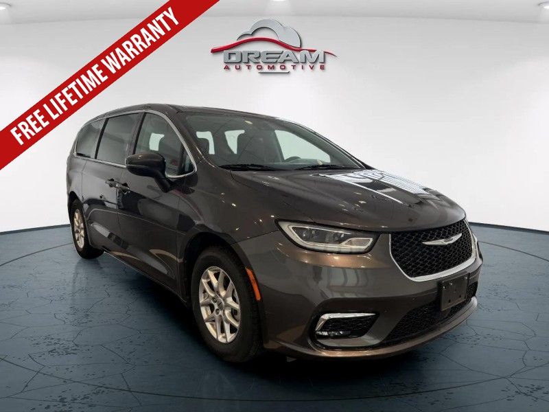 Gray (Granite Crystal Metallic Clearcoat) 2023 Chrysler Pacifica Touring L FWD Minivan Front-Wheel Drive 9-Speed Automatic