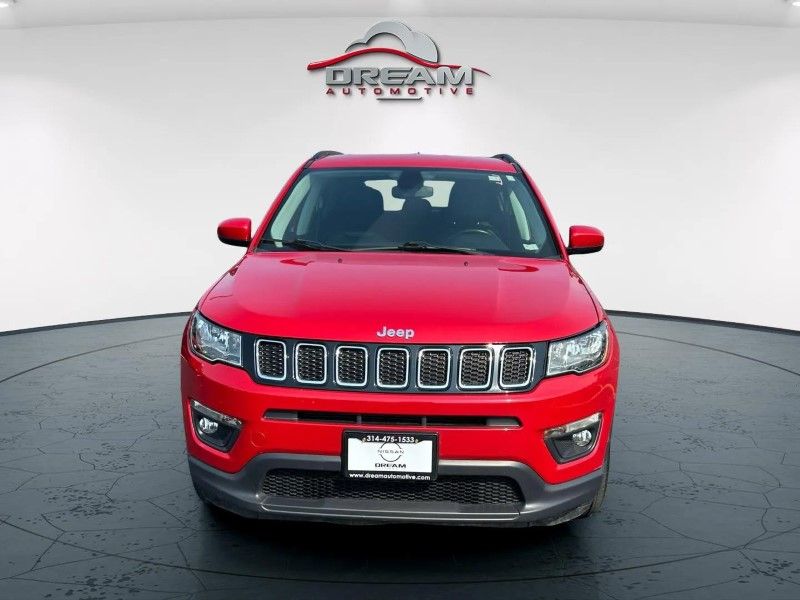 2020 Jeep Compass Latitude photo 2