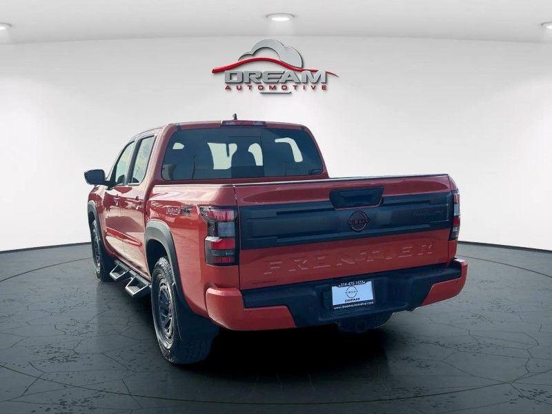 2025 Nissan Frontier Crew Cab PRO-4X photo 4