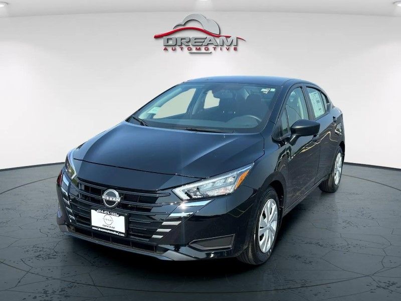 2025 Nissan Versa S photo 3