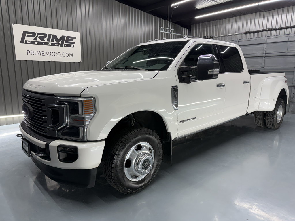 Star White Metallic Tri-Coat 2022 Ford F-350 Super Duty Pickup Truck Four-Wheel Drive Automatic