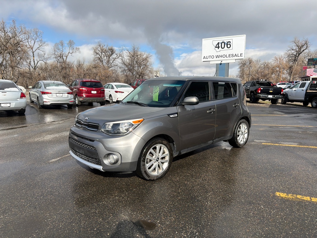 Silver 2018 Kia Soul + Wagon Front-Wheel Drive Automatic