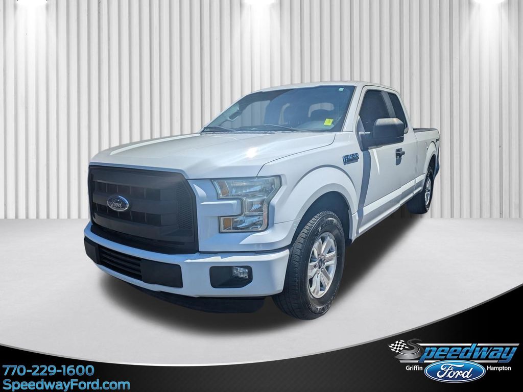 Oxford White 2016 Ford F-150 XL SuperCab Pickup Truck 4X2 6-Speed Automatic