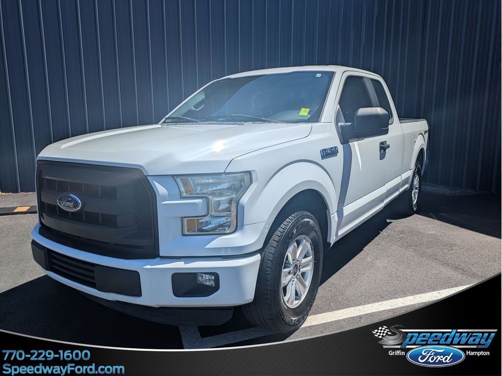 Oxford White 2016 Ford F-150 XL SuperCab Pickup Truck 4X2 6-Speed Automatic