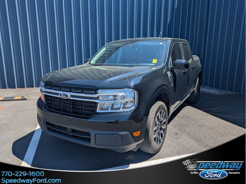 Shadow Black 2023 Ford Maverick Lariat SuperCrew FWD Pickup Truck Front-Wheel Drive Continuously Variable Transmission