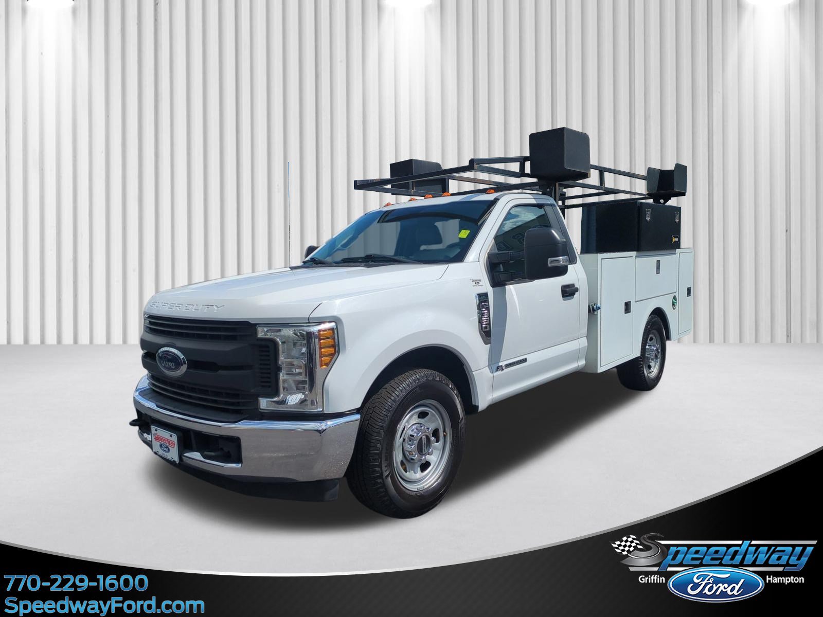 Oxford White 2019 Ford F-350 Super Duty Chassis Pickup Truck 4X2 6-Speed Automatic