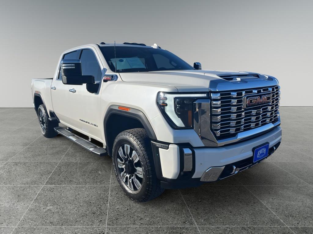 2025 GMC Sierra 2500HD Denali Crew Cab 4WD