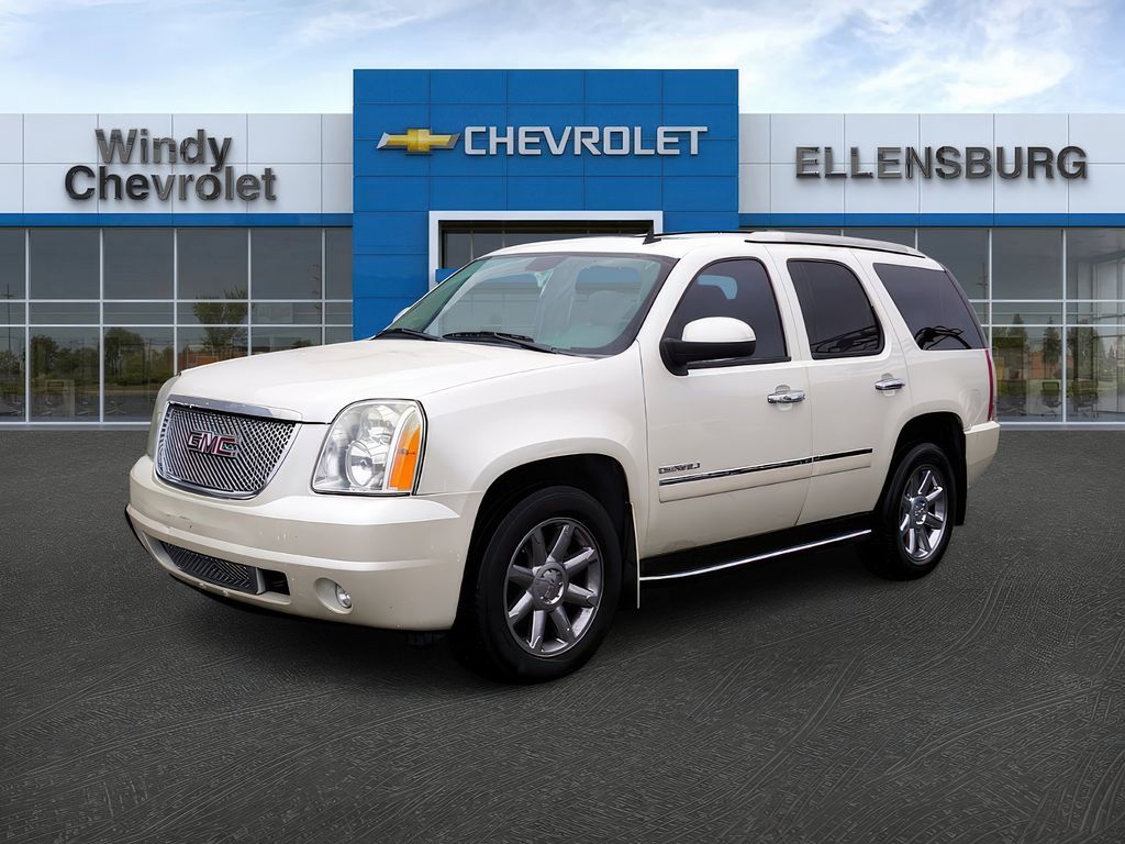 White Diamond Tricoat 2011 GMC Yukon Denali AWD SUV / Crossover All-Wheel Drive 6-Speed Automatic