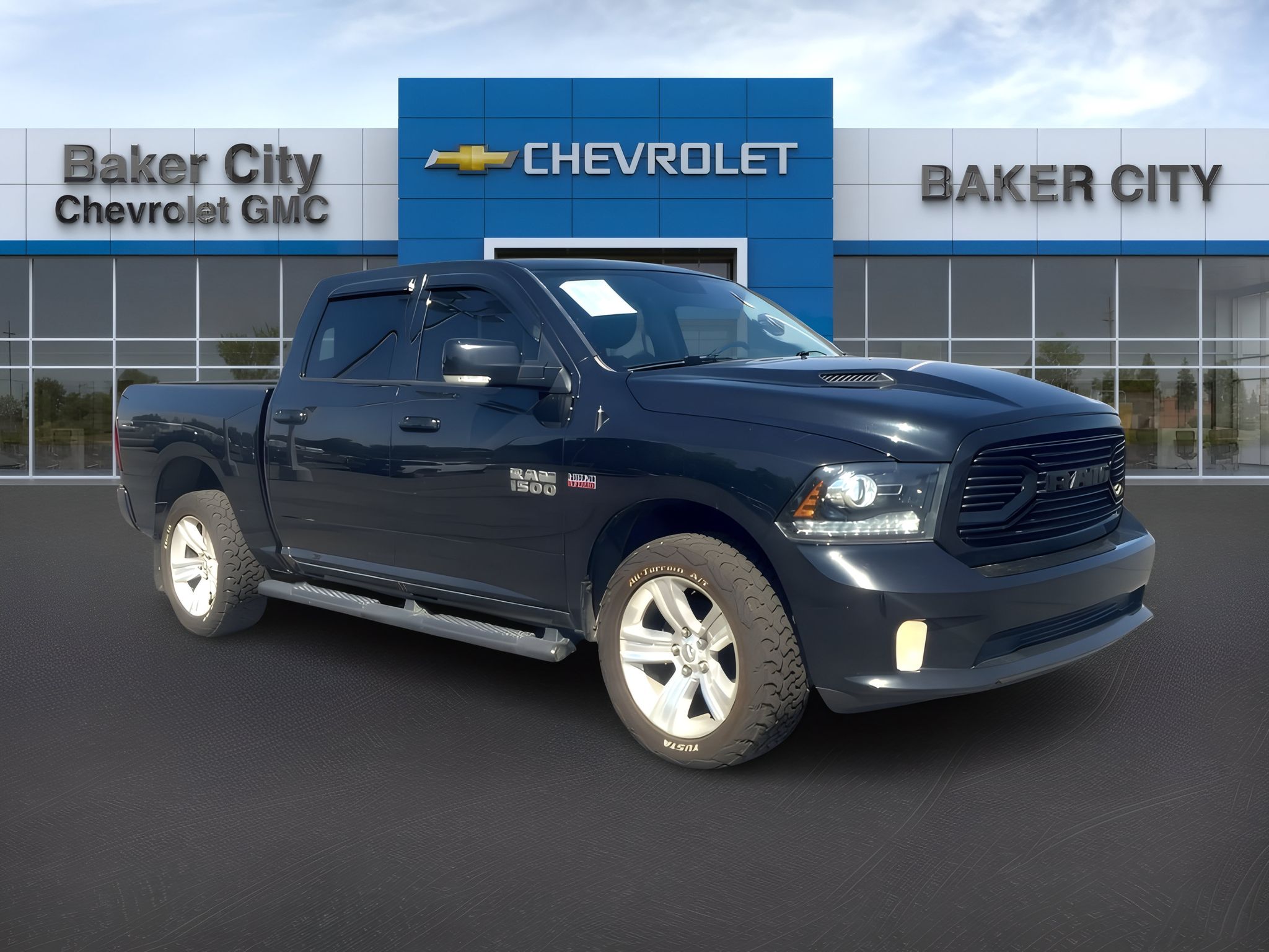 Brilliant Black Crystal Pearl 2018 RAM 1500 Pickup Truck Four-Wheel Drive 8-Speed Automatic