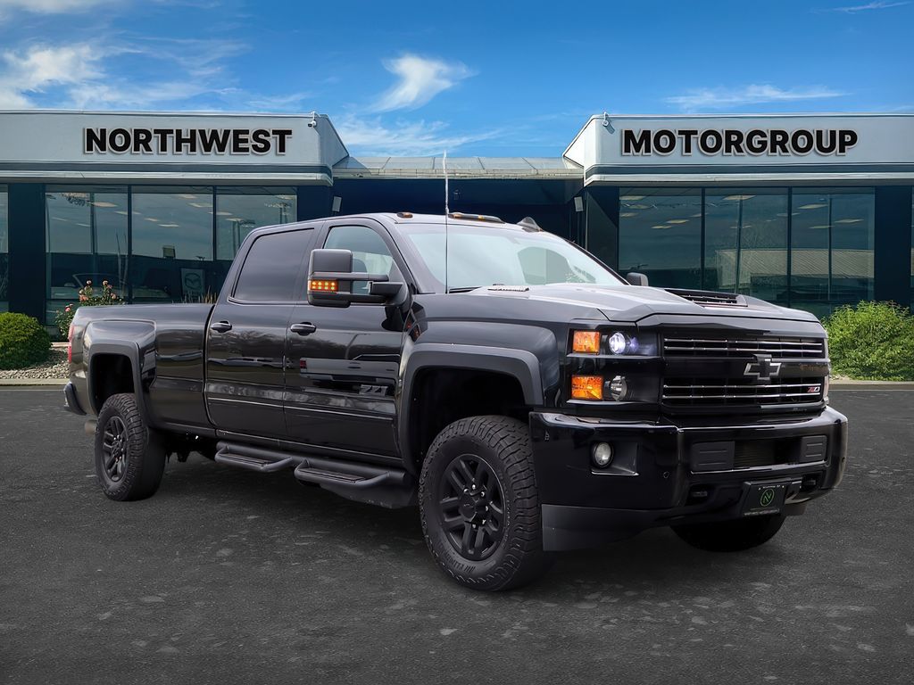 2018 Chevrolet Silverado 2500HD LT Crew Cab 4WD