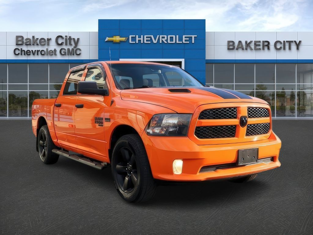 Ignition Orange 2019 RAM 1500 Classic Express Crew Cab 4WD Pickup Truck Four-Wheel Drive 8-Speed Automatic