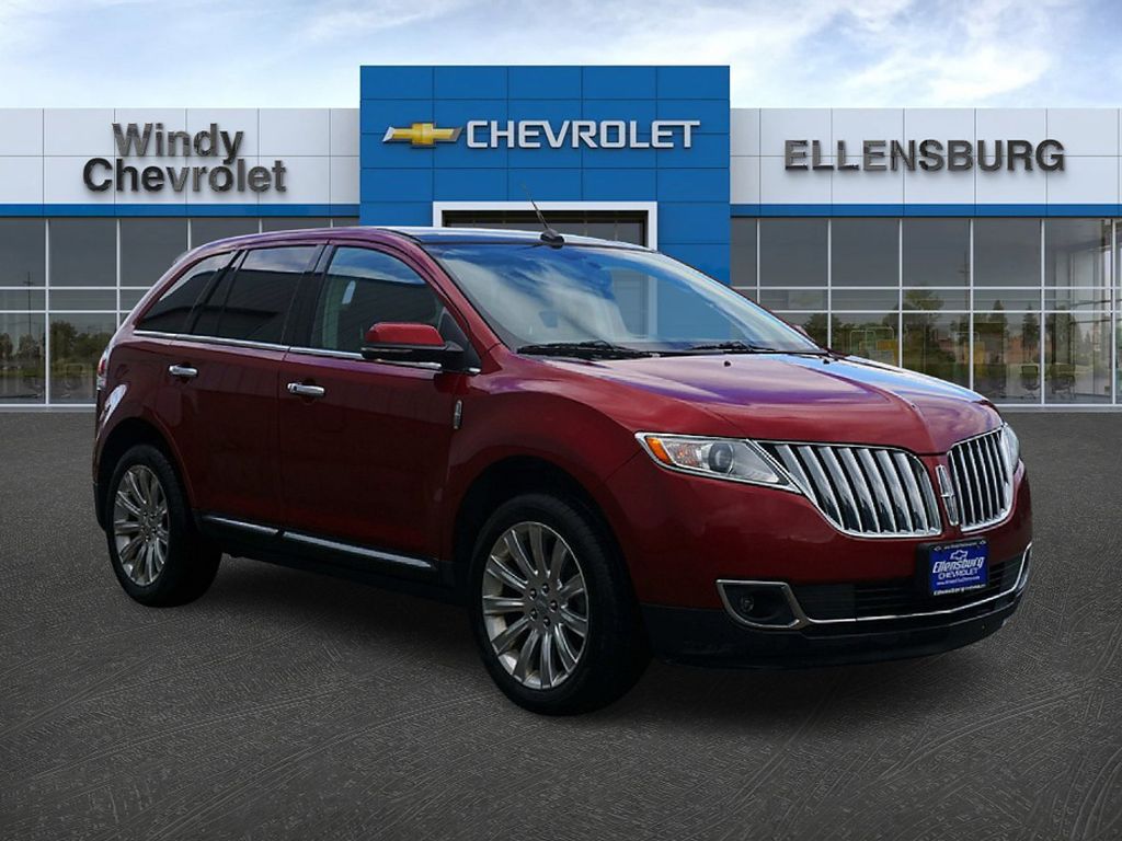 Ruby Red Metallic Tinted Clearcoat 2013 Lincoln MKX AWD SUV / Crossover All-Wheel Drive 6-Speed Automatic