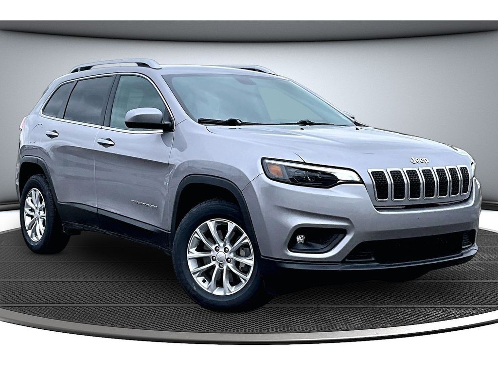 View vehicle photo 2