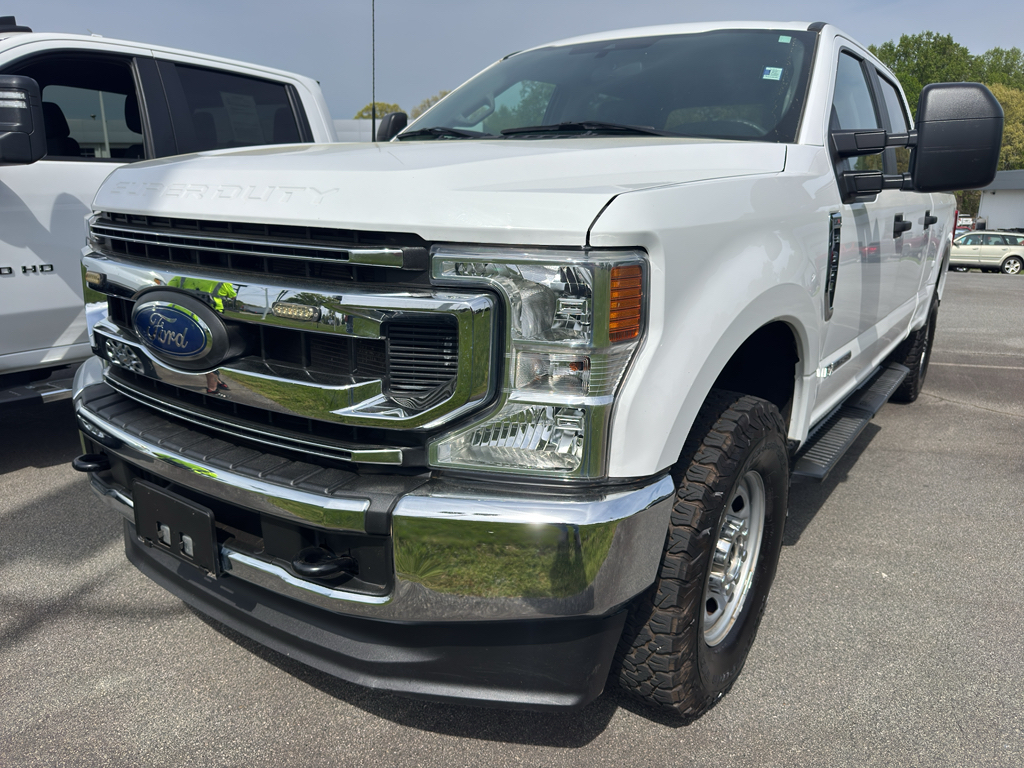 OXFORD WHITE 2021 Ford F-350 Super Duty XL Crew Cab 4WD Pickup Truck Four-Wheel Drive Automatic