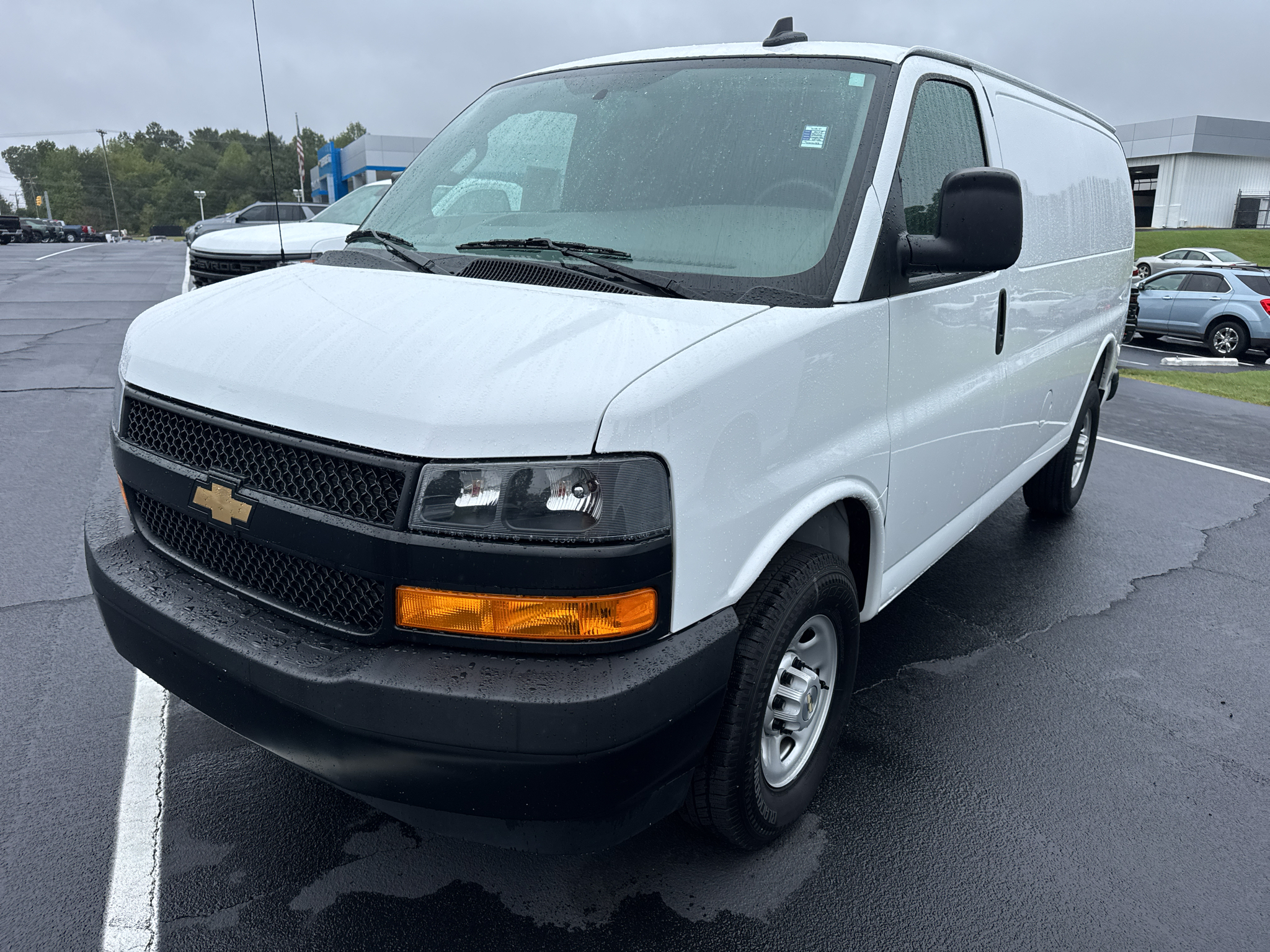 2025 Chevrolet Express Cargo 2500 RWD