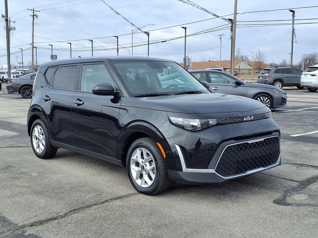 2024 Kia Soul LX FWD