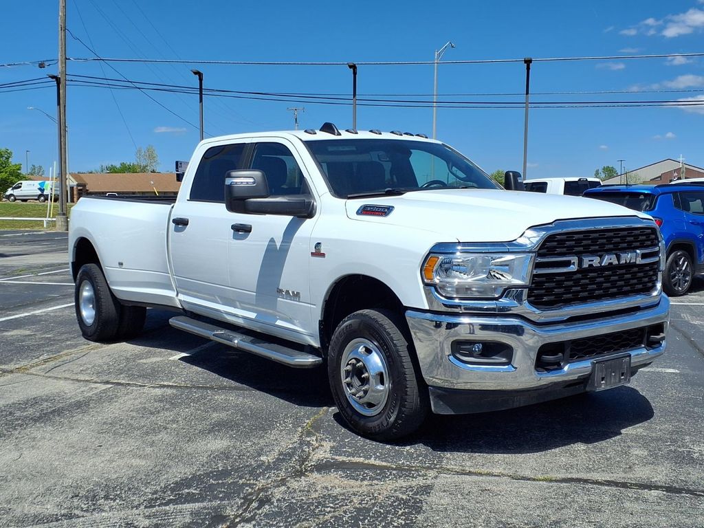 Bright White Clearcoat 2024 RAM 3500 Big Horn Crew Cab LB DRW 4WD Pickup Truck Four-Wheel Drive 6-Speed Automatic