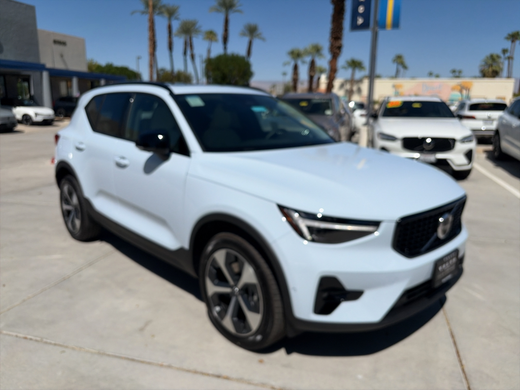 Cloud Blue 2026 Volvo XC40 SUV / Crossover All-Wheel Drive 8-Speed Automatic