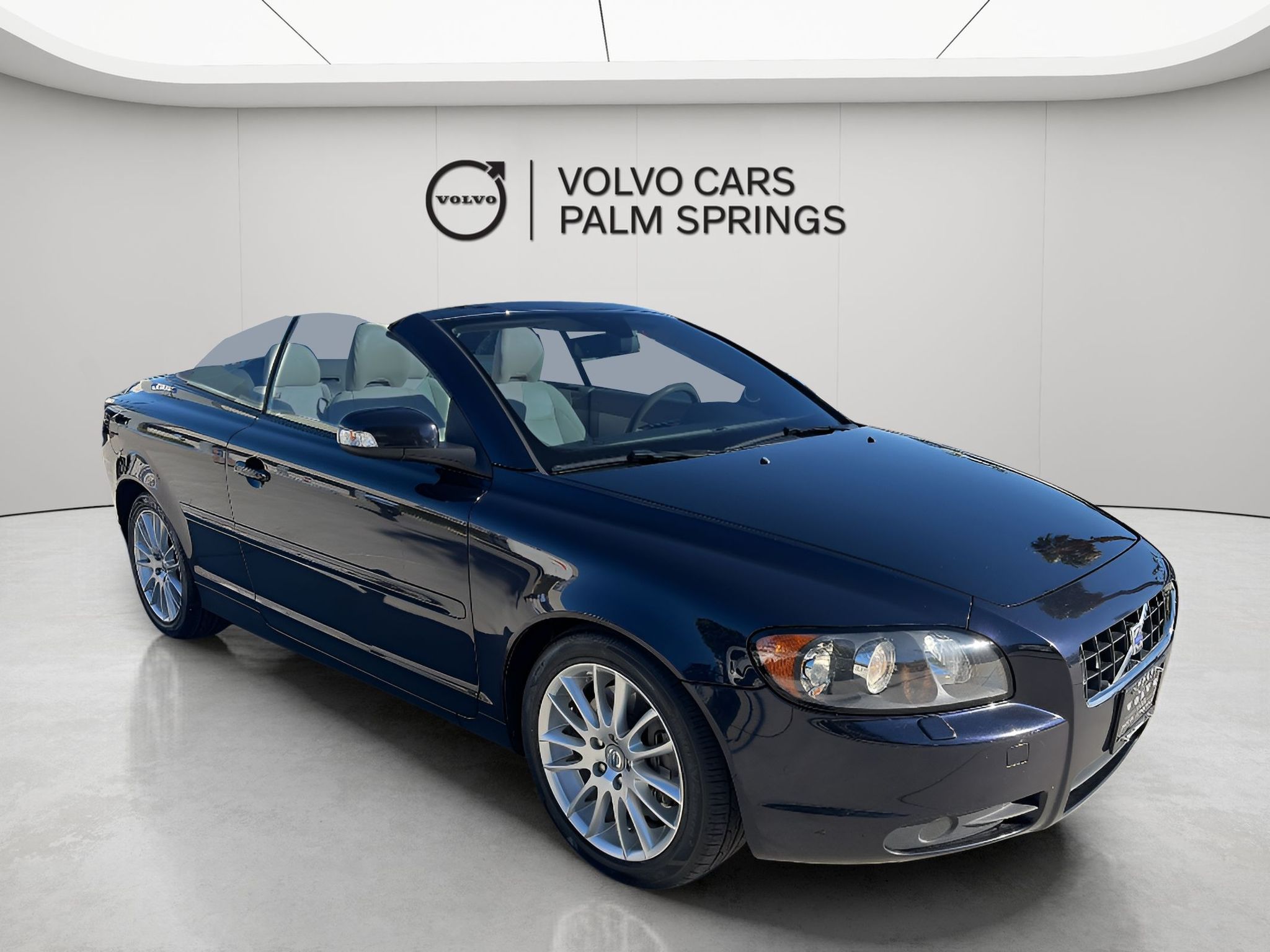 Magic Blue 2009 Volvo C70 Convertible Front-Wheel Drive 5-Speed Automatic