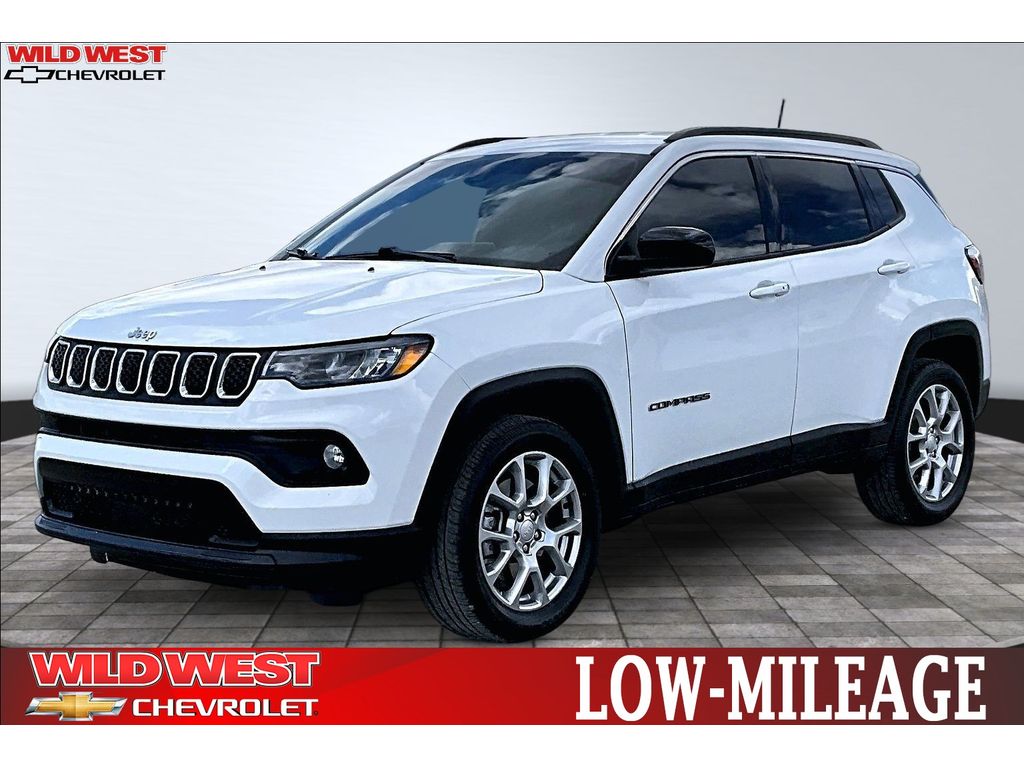 2024 Jeep Compass Latitude Lux 4WD