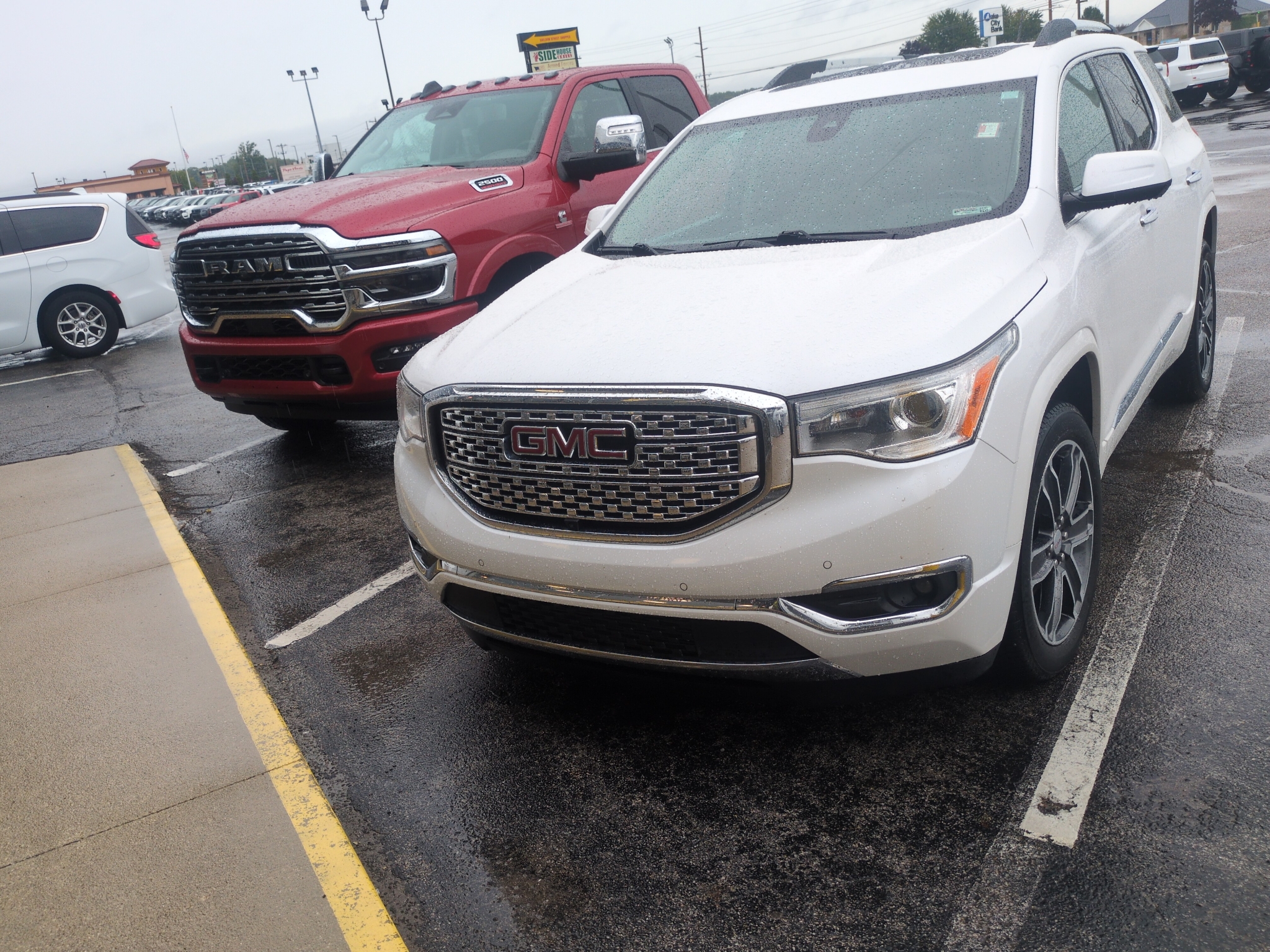 White Frost Tricoat 2018 GMC Acadia SUV / Crossover Four-Wheel Drive 6-Speed Automatic