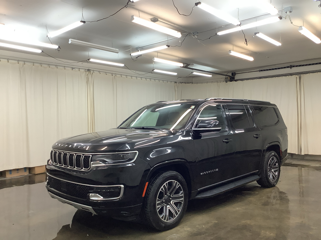 Diamond Black Crystal Pearlcoat 2024 Jeep Wagoneer L SUV / Crossover Four-Wheel Drive 8-Speed Automatic