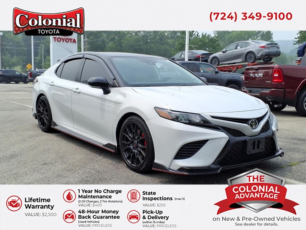 Ice Edge/Midnight Black Metallic 2021 Toyota Camry Sedan Front-Wheel Drive 8-Speed Automatic
